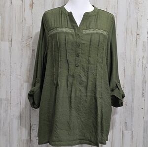 By Design Olive Green Ellington Roll Tab Sleeve Button Rayon Blouse Size Medium